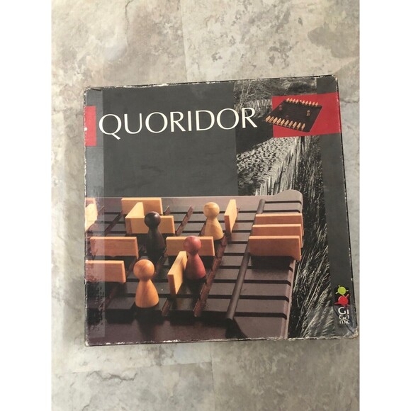 "QUORIDOR" Deluxe Wooden Board Game COMPLETE 1997 by Gigamic Critical Thinking - Picture 1 of 13